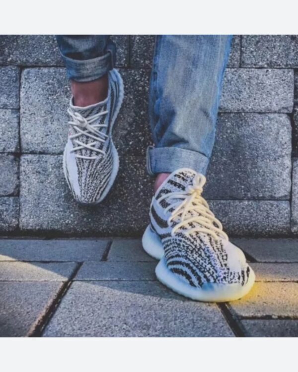 TÊNIS ADIDAS YEEZY BOOST 350 - Image 19